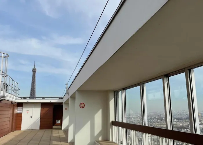 4u * Paris